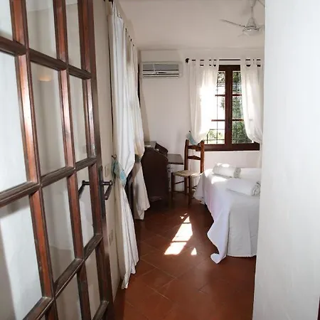 Con Discesa Privata A Mare Villa