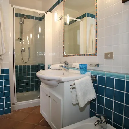 Villa Con Discesa Privata A Mare