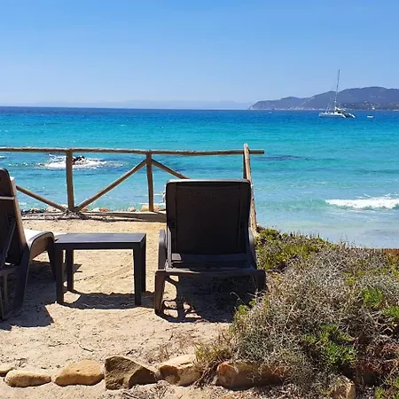 فيلة Con Discesa Privata A Mare